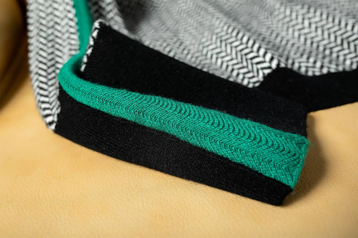 Lucette - Stylový a pohodlný pruhovaný svetr