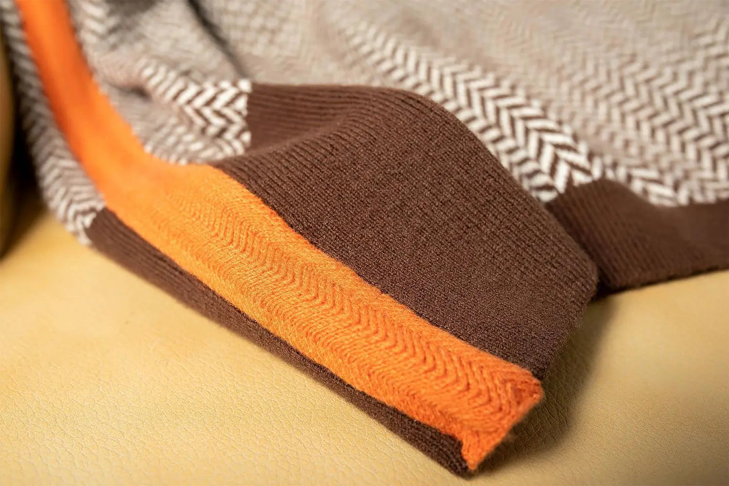 Lucette - Stylový a pohodlný pruhovaný svetr